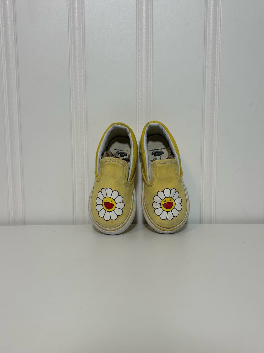 Vans Kids Yellow Slip-On Shoe with Daisy Graphic tekashi